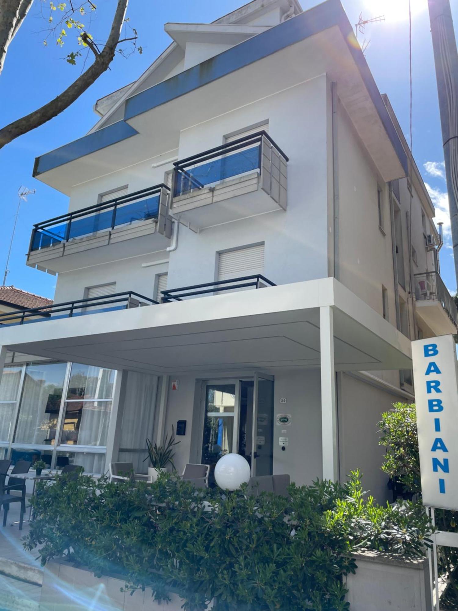 Hotel Barbiani Риччоне Екстер'єр фото