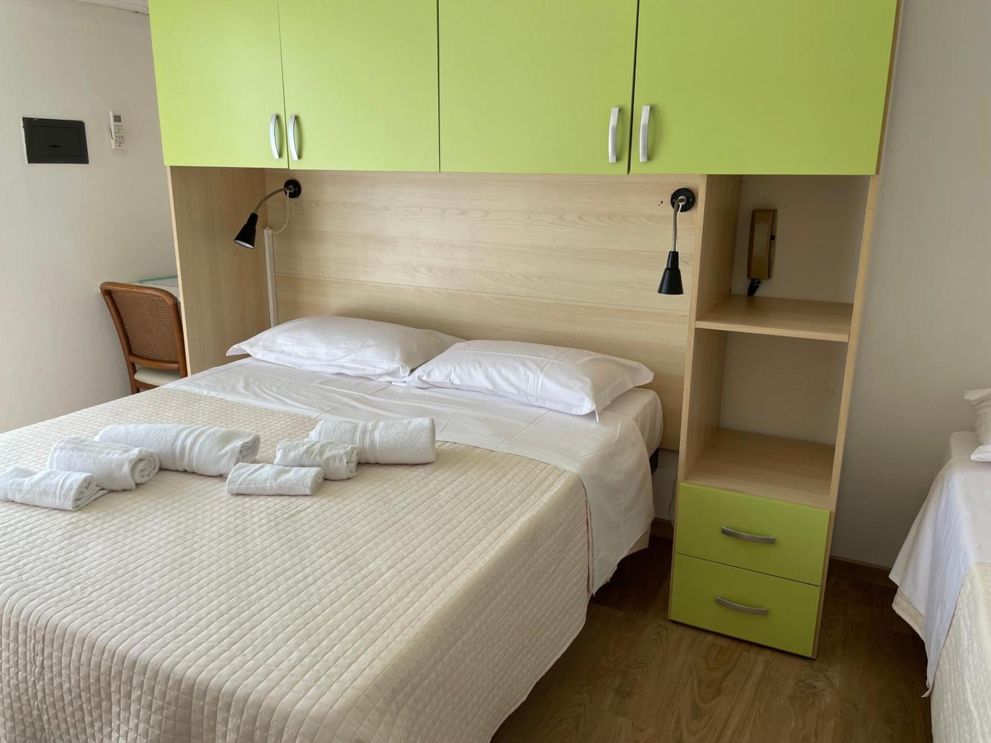 Hotel Barbiani Риччоне Екстер'єр фото